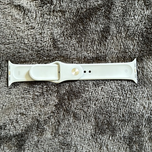 42mm Apple Watch band - Picture 2 of 3